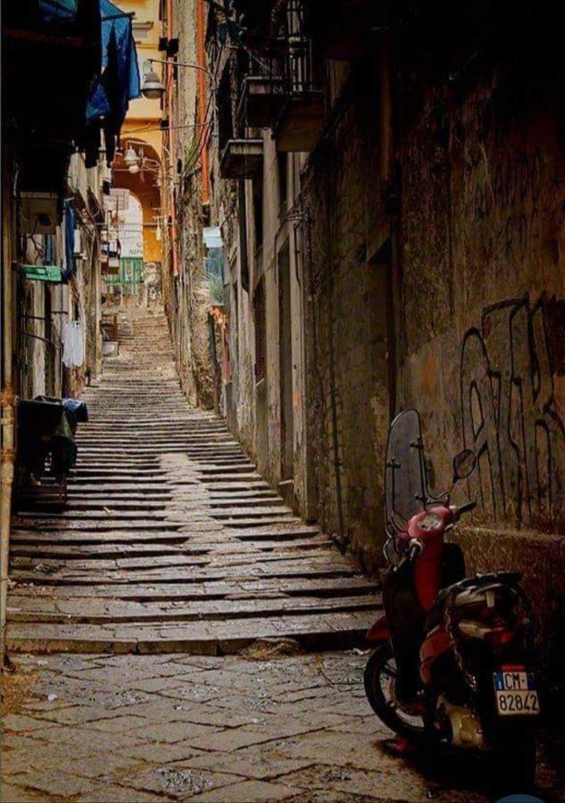 Napoli&Love Apartment Bovio Centro Storico Buitenkant foto